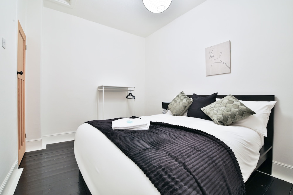 StayRight 3BR House in Pontcanna