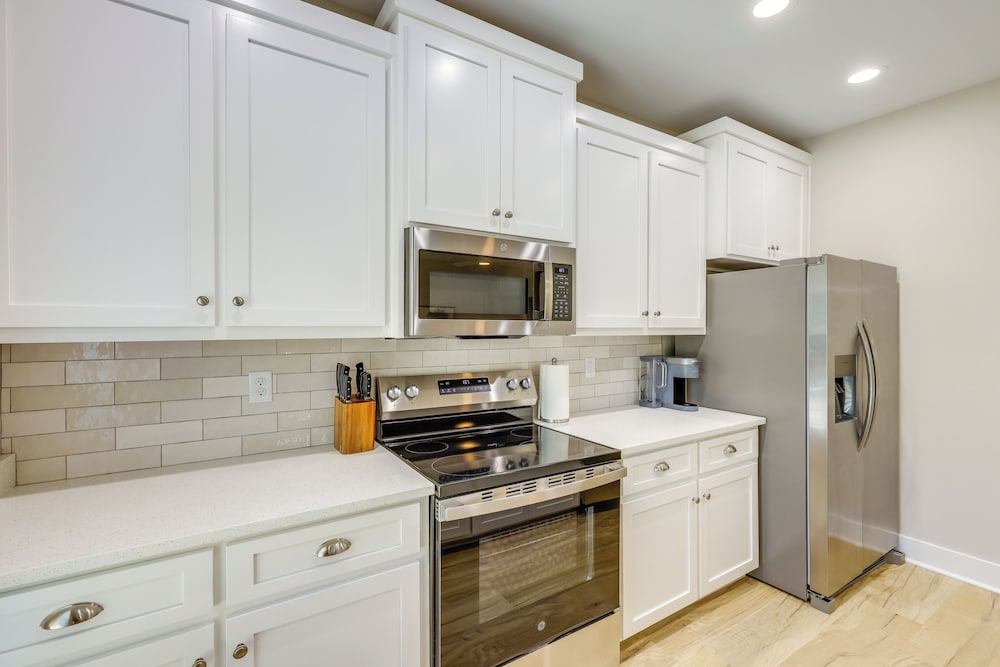 Close to Sports Complex: Modern Millbrook Duplex!