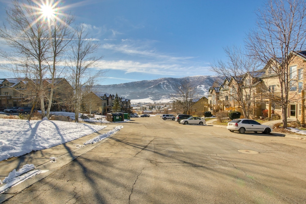 6 Mi to Powder Mtn w/ Shuttle: Cozy Eden Condo!