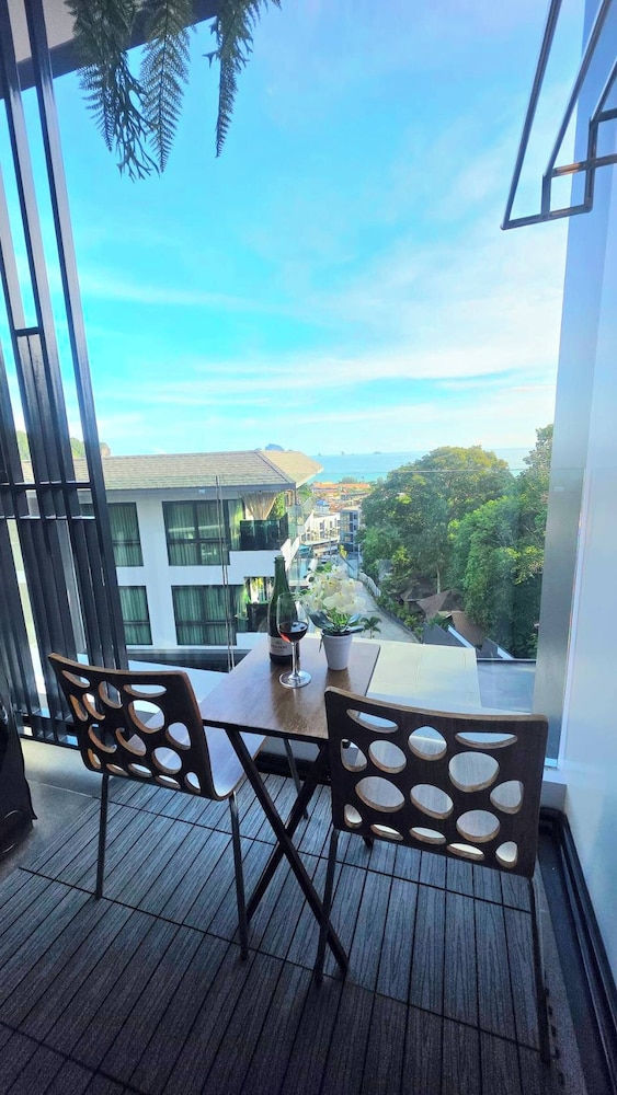 A303 - 1 Bdr Condo Partial Sea View, Ao Nang Beach