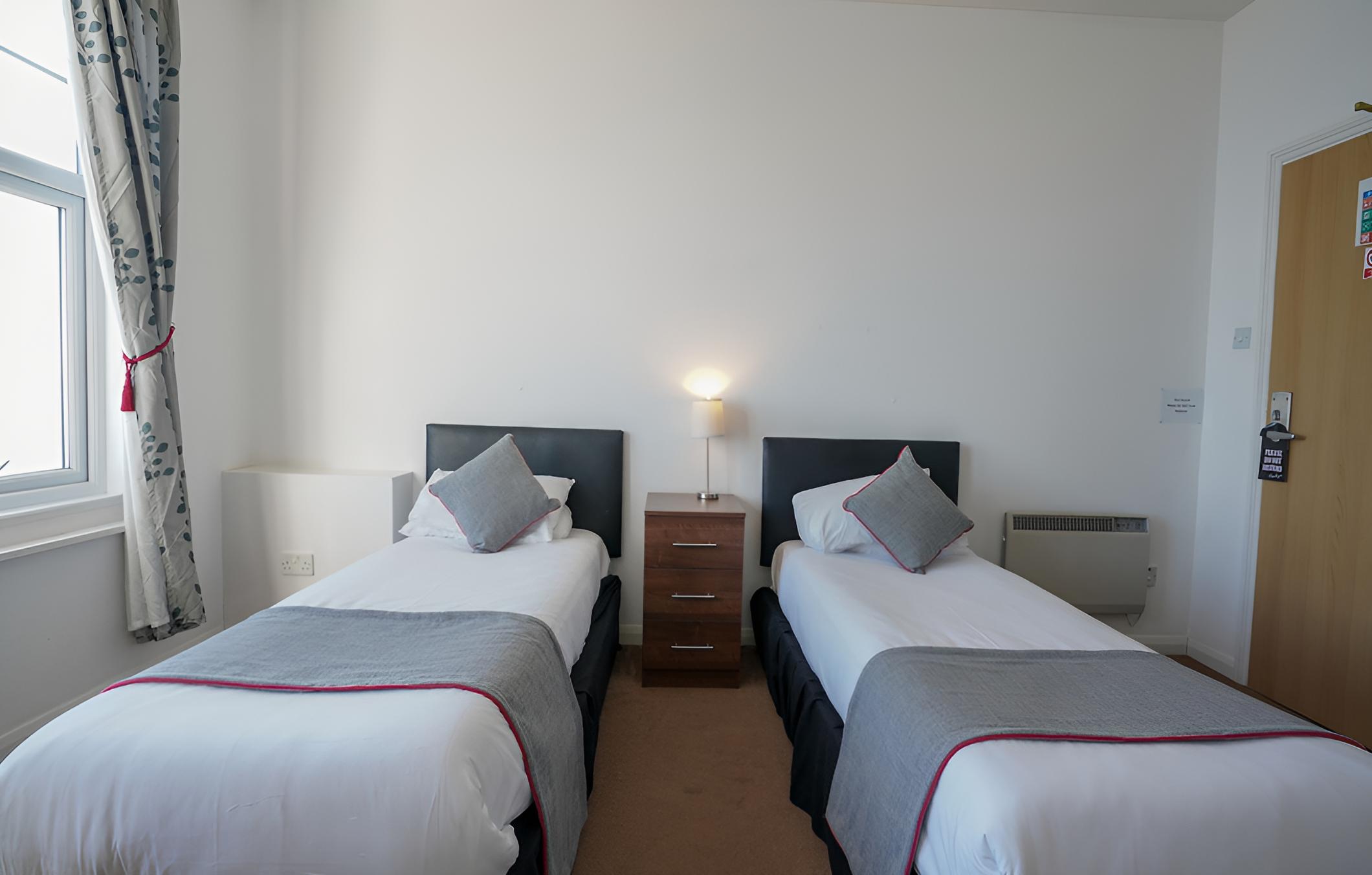 OYO Shanklin Beach Hotel