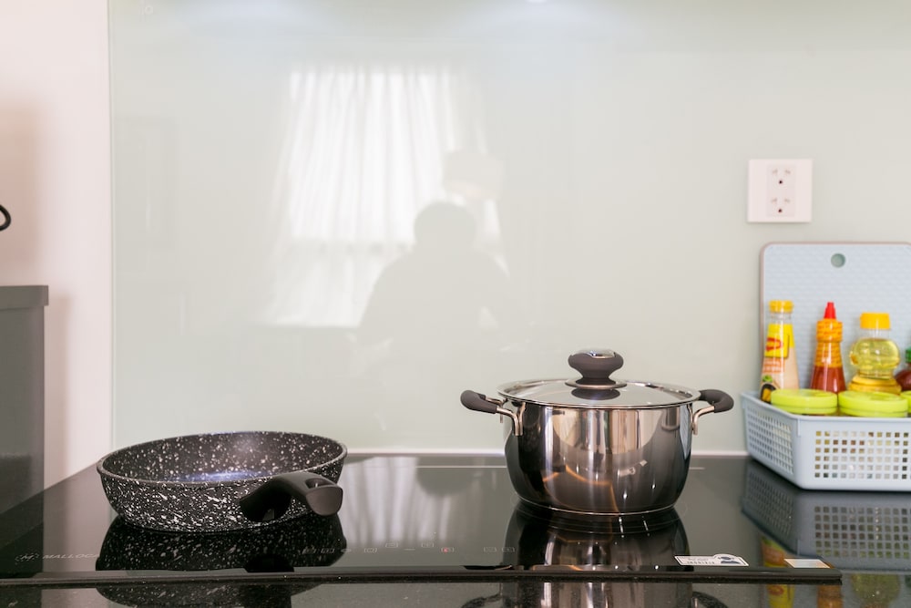 Jennifer House - Millenium Apartment