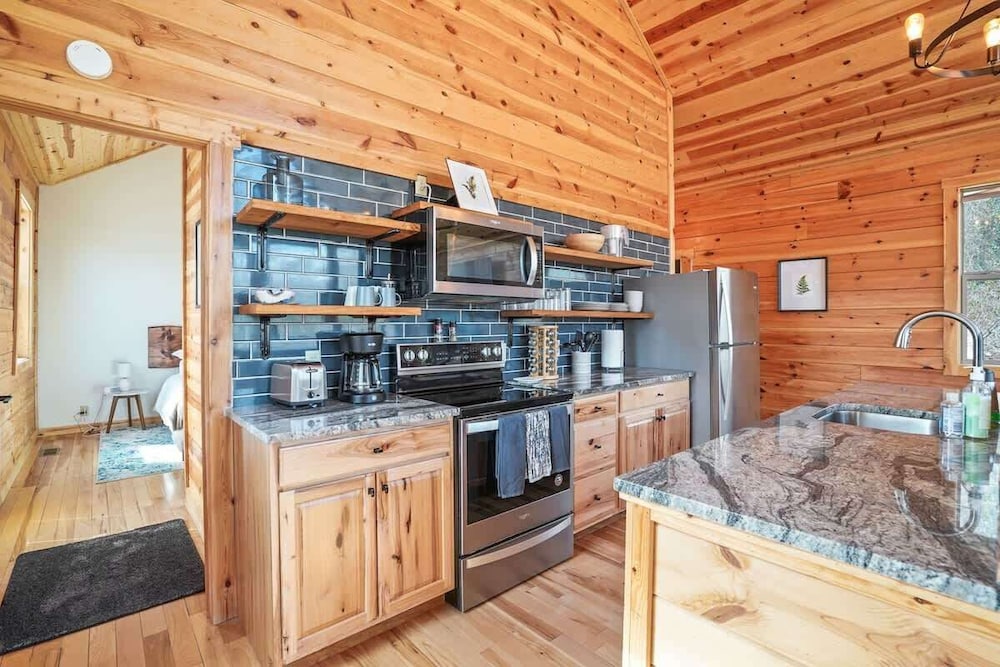 Fern Haven A Modern Take on Hocking Hills Cabins