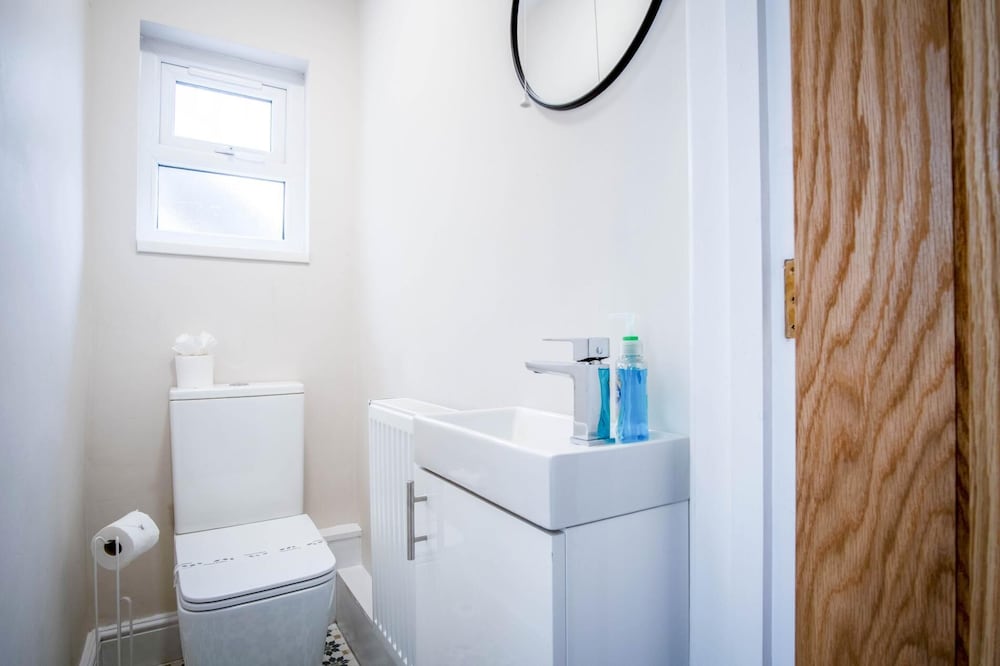 Seascape Retreat - 3 Bedroom Flat - Porthcawl