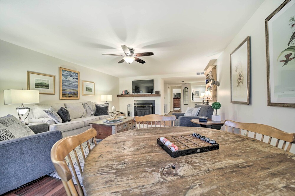 Sapphire Condo w/ Resort Amenities - Walk to Lake! view 4