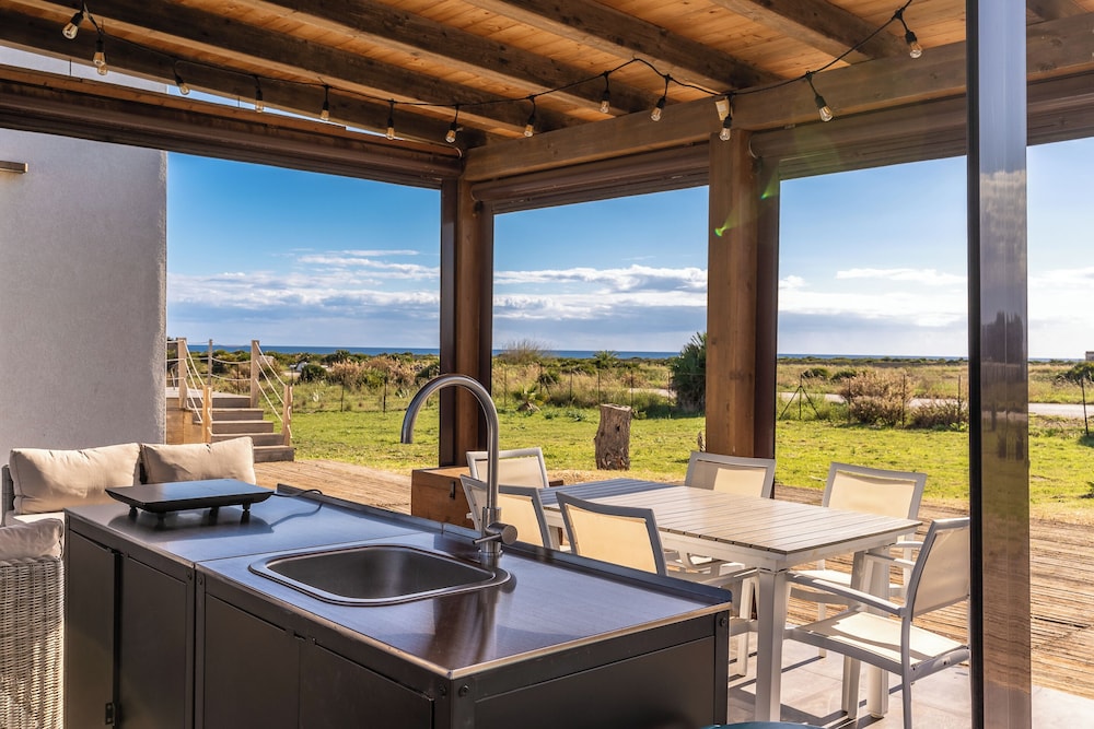 Casa Faro del Plemmiro con Jacuzzi by Wonderful Italy