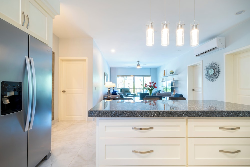 Luxury 2BR Condo with Pool - Paseo del Sol Playacar