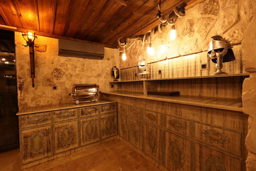 Alika Castle House