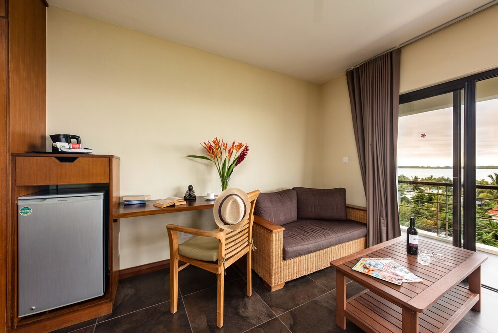 Happy Days Guest House