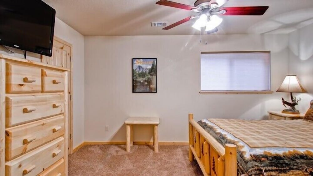 Scenic Wonder Explorer Retreat 3 Bedroom view 5