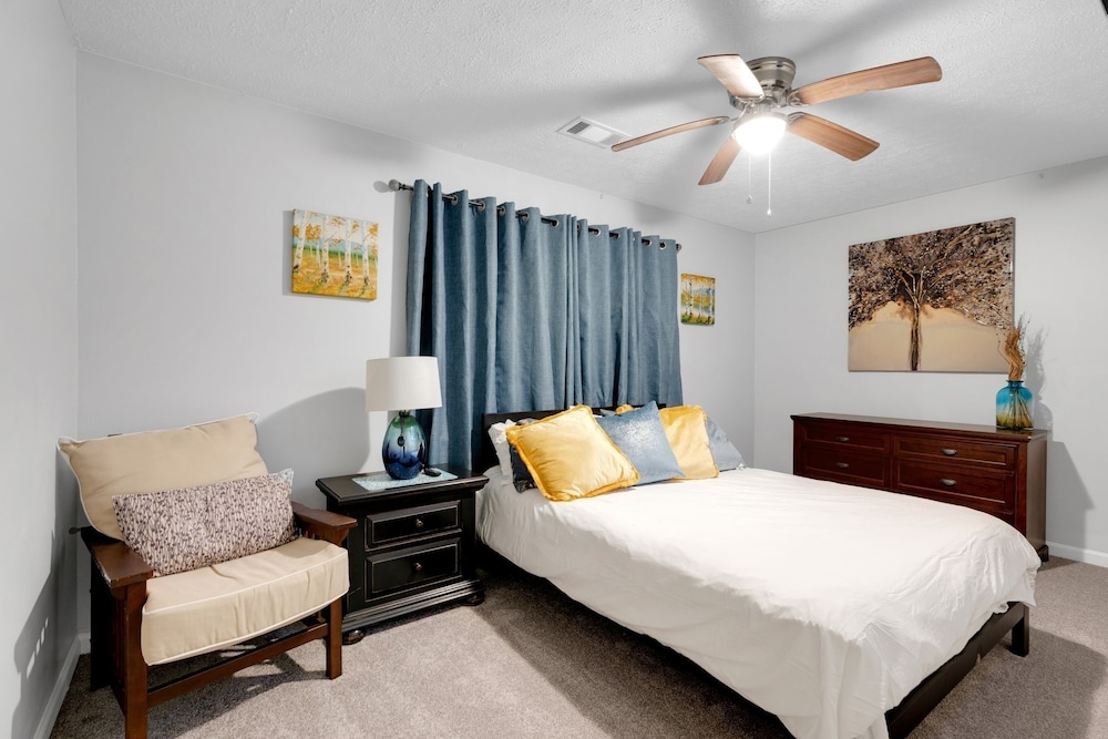 Family-friendly 3br Oasis In Powder Springs 3 Bedroom Home