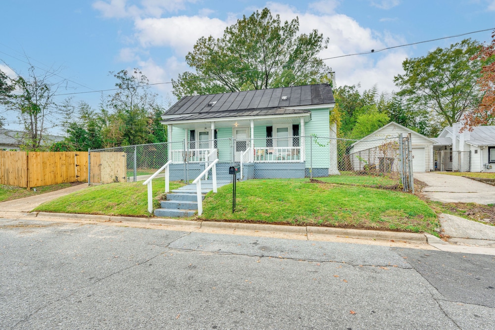 1 Mi to Stadium: Home w/ Porch in Greenville!