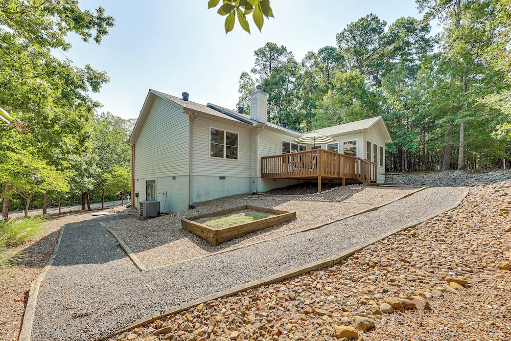 Golf, Fish & Hike: Hot Springs Village Home!
