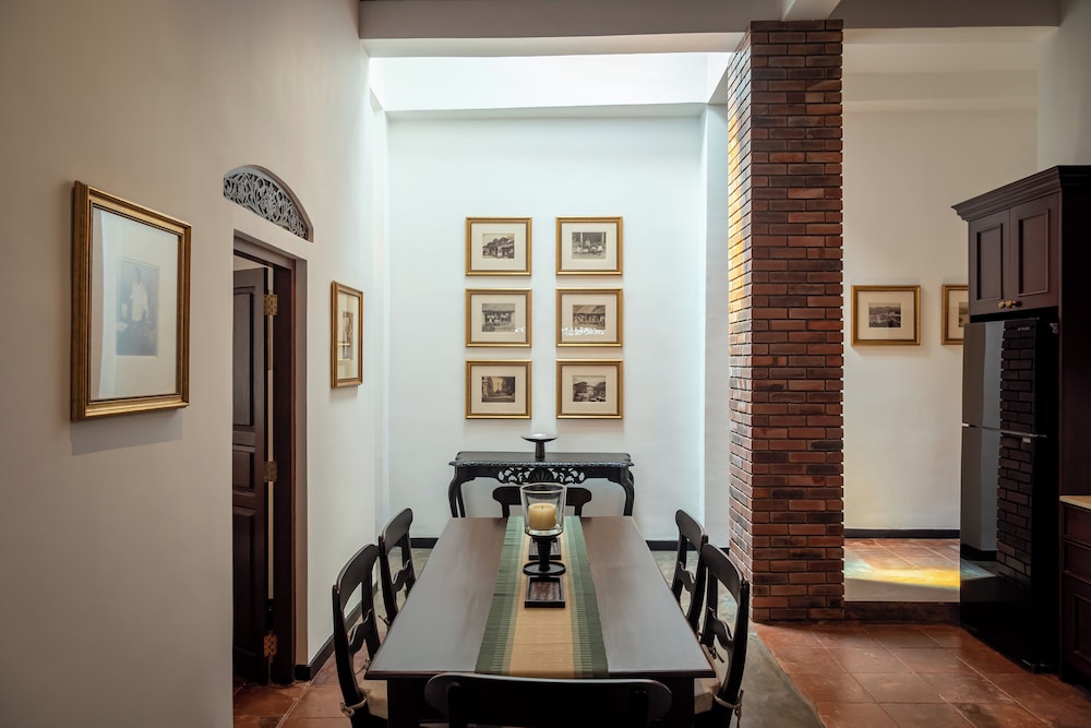Writer's Lodge By Ishq