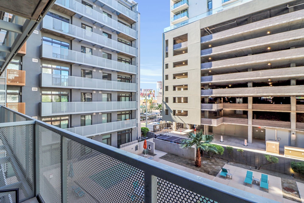 Phoenix Urban Luxury Escape