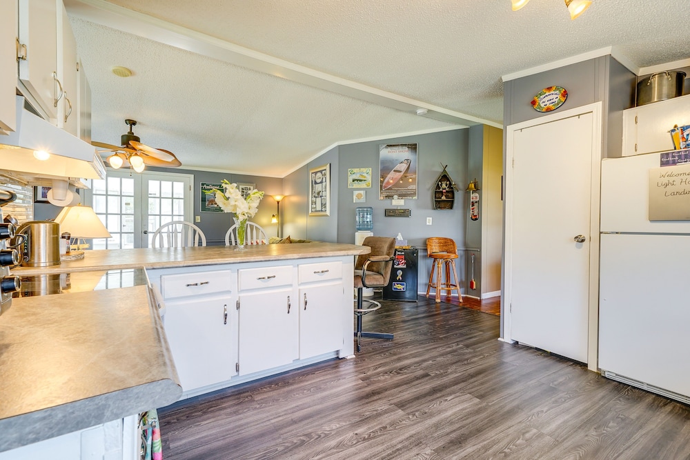 Secluded Hampstead Vacation Rental With Deck! view 2