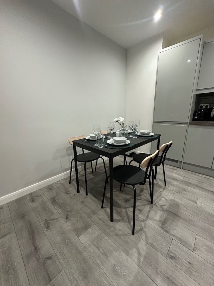 The Retro Suite With Wii Games and Entertainment