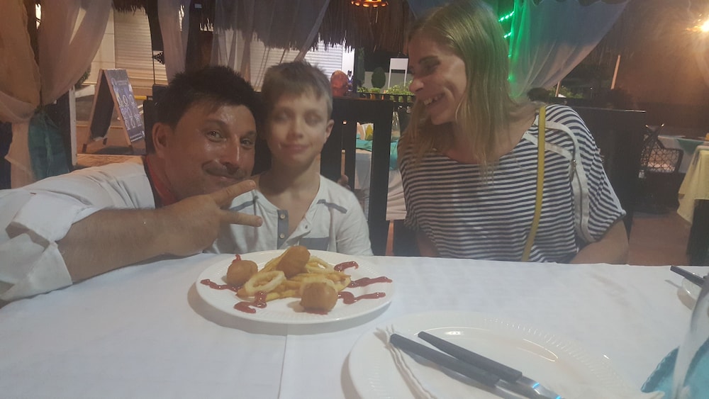Luz de Luna Hotel & Spanish Restaurant