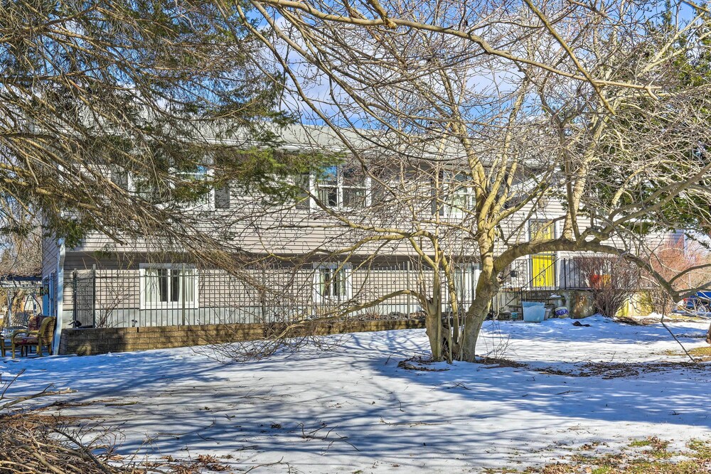 Hopewell Junction Apartment w/ Community Pool - Property Image 3