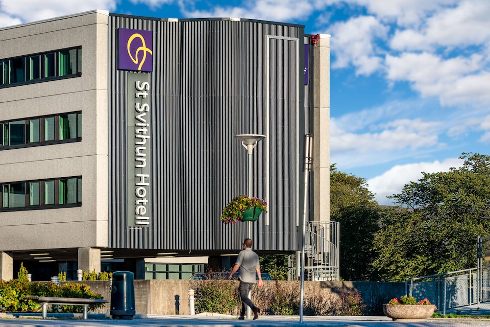 Hotel St Svithun Hotel - Image 1