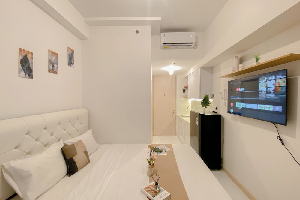 Stunning Studio Room at Tokyo Riverside PIK 2 Apartment