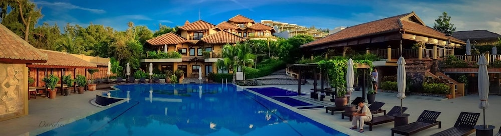 Poshanu Resort