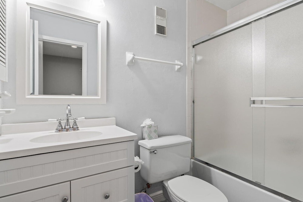 Blessed By The Sea Crescent Beach Activities 2 Bedroom Home