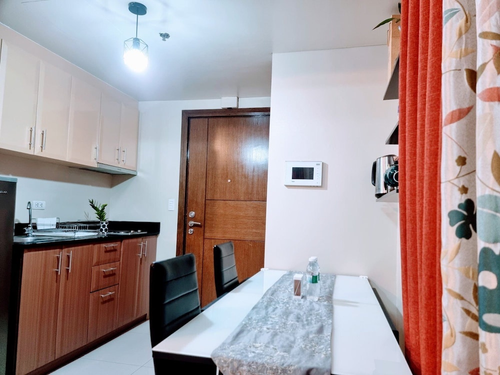 One Palm Tree Villas - Unit 3i and 3j view 2