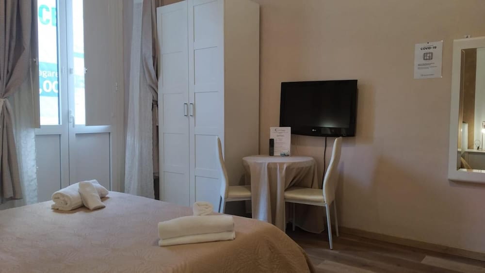 hotel room
