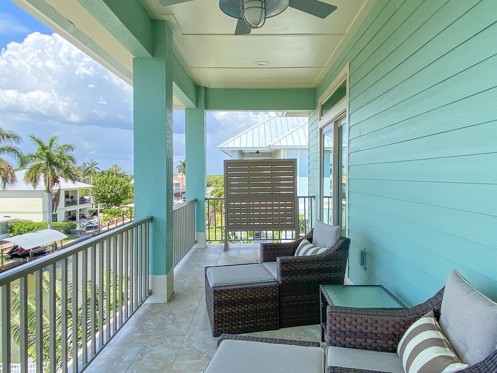 135 Island Escape: 5br Home W/ Pool And Spa! 5 Bedroom Home
