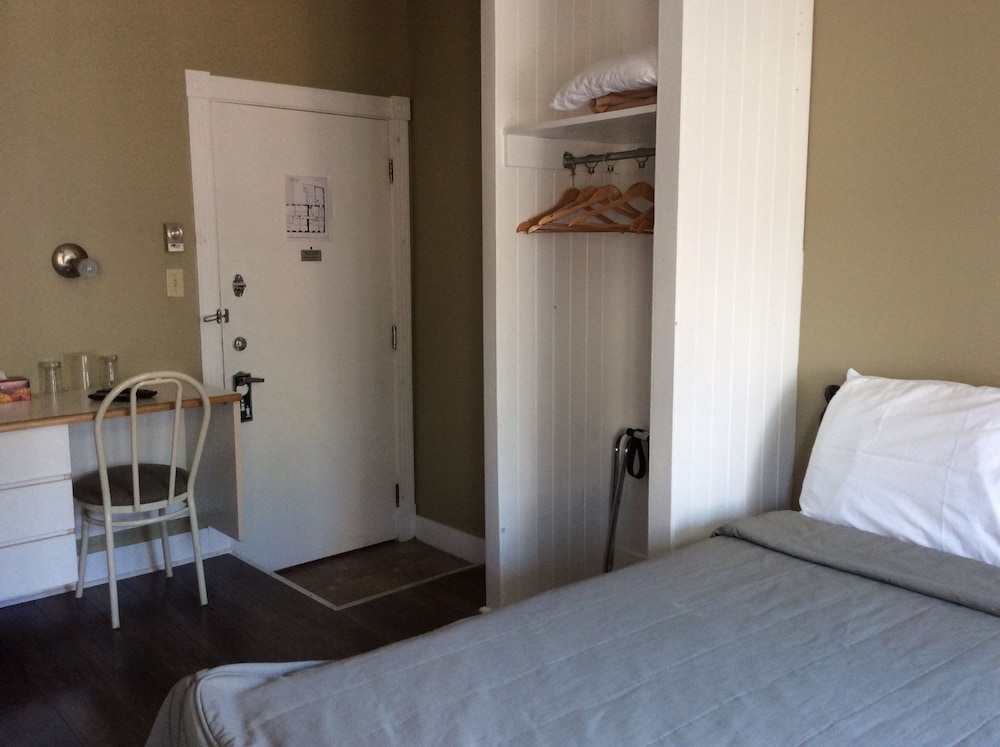 Auberge Saint-Louis view 4