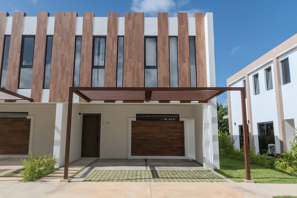 NOK Tropical 3BR Villa by Vistacana Rentals
