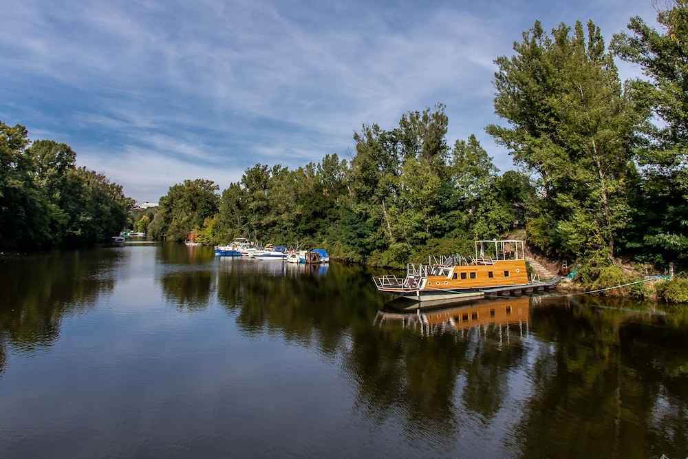 Prague Bay Houseboats
