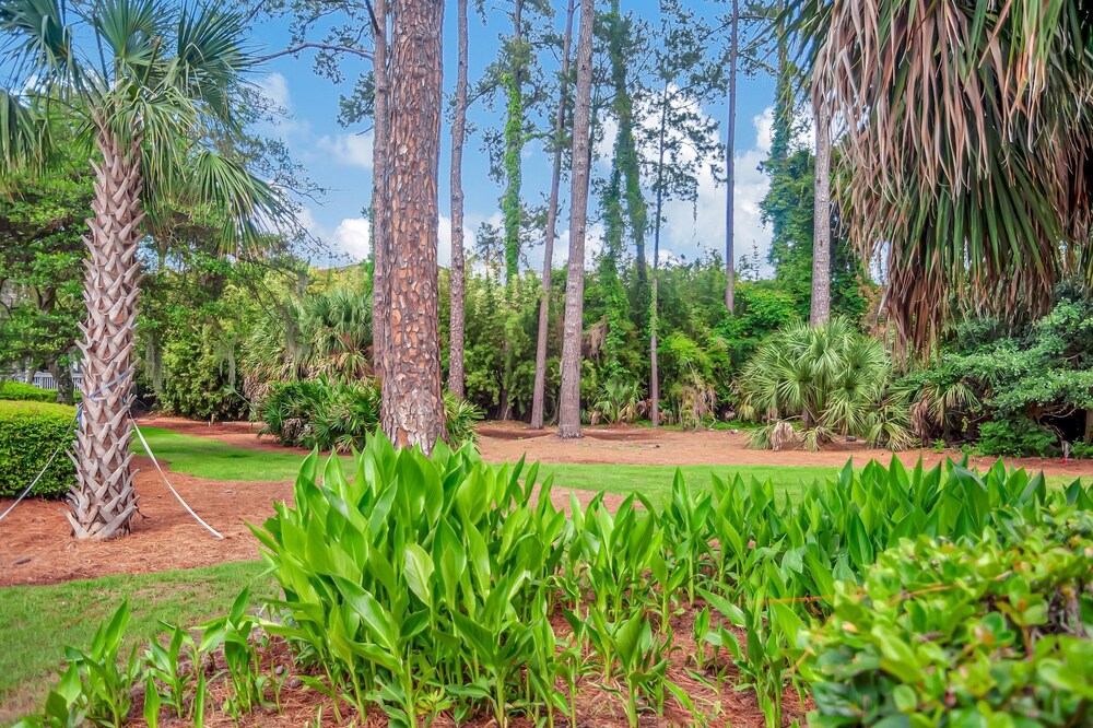 1270 Harbour Town Club at The Sea Pines Resort