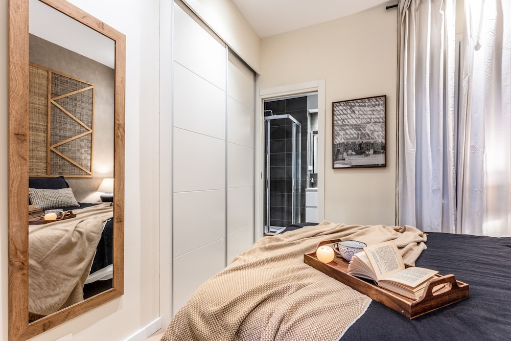 Tazrouk - 2 Bedrooms and Office in Goya