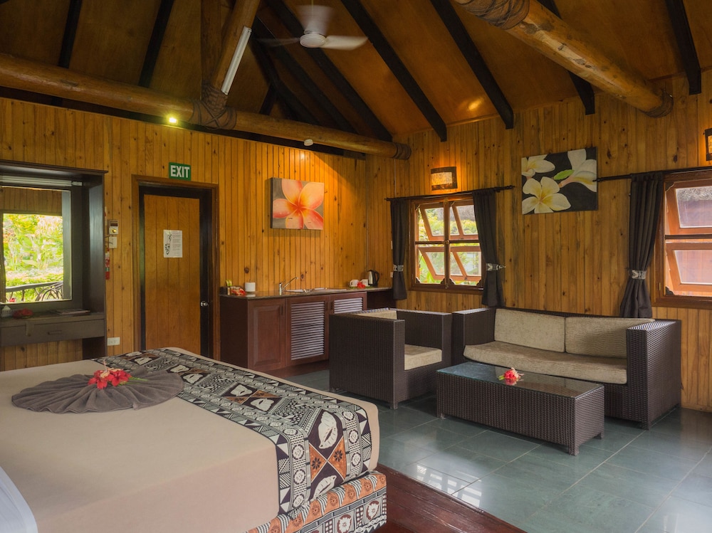 Uprising Beach Resort-1