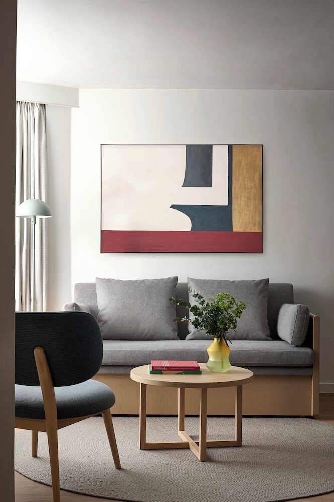 Ying’nFlo, Wesley Admiralty, Hong Kong by Langham Hospitality Group