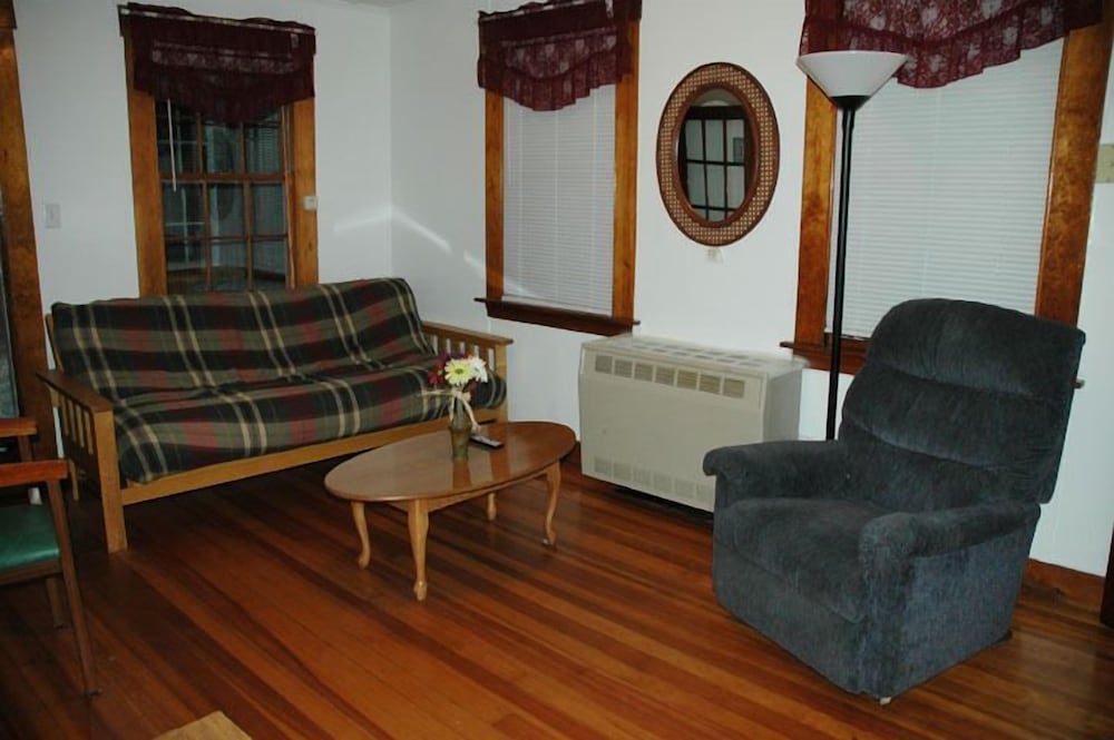 Channel Watefront Cottages
