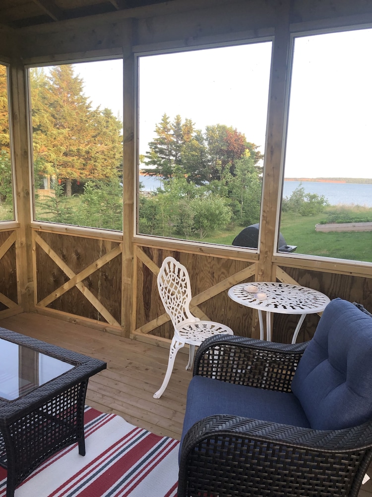 Bluewaters Retreat Bachelor Unit