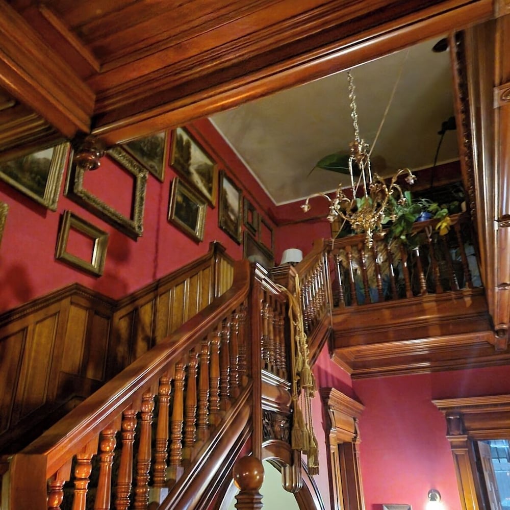 Haslett House