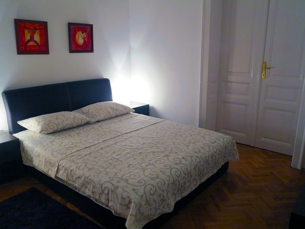 Photo 35