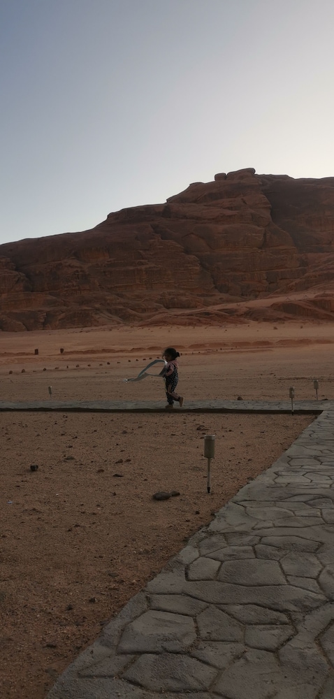Desert Oasis Lodge in Wadi Rum view 3