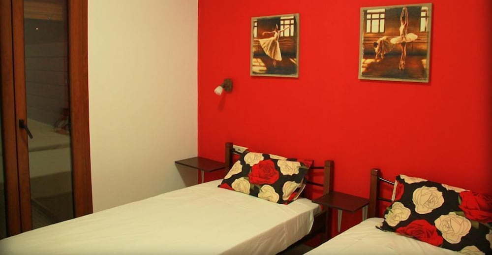 Uphoria Villas photo 2