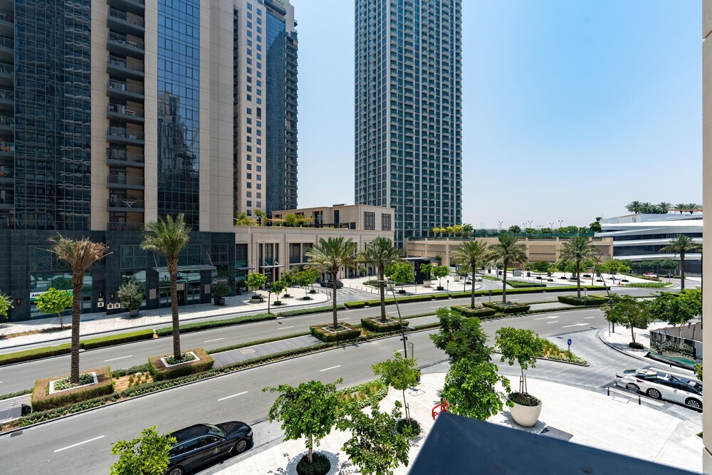 GLOBALSTAY. Creek Horizon Tower 2