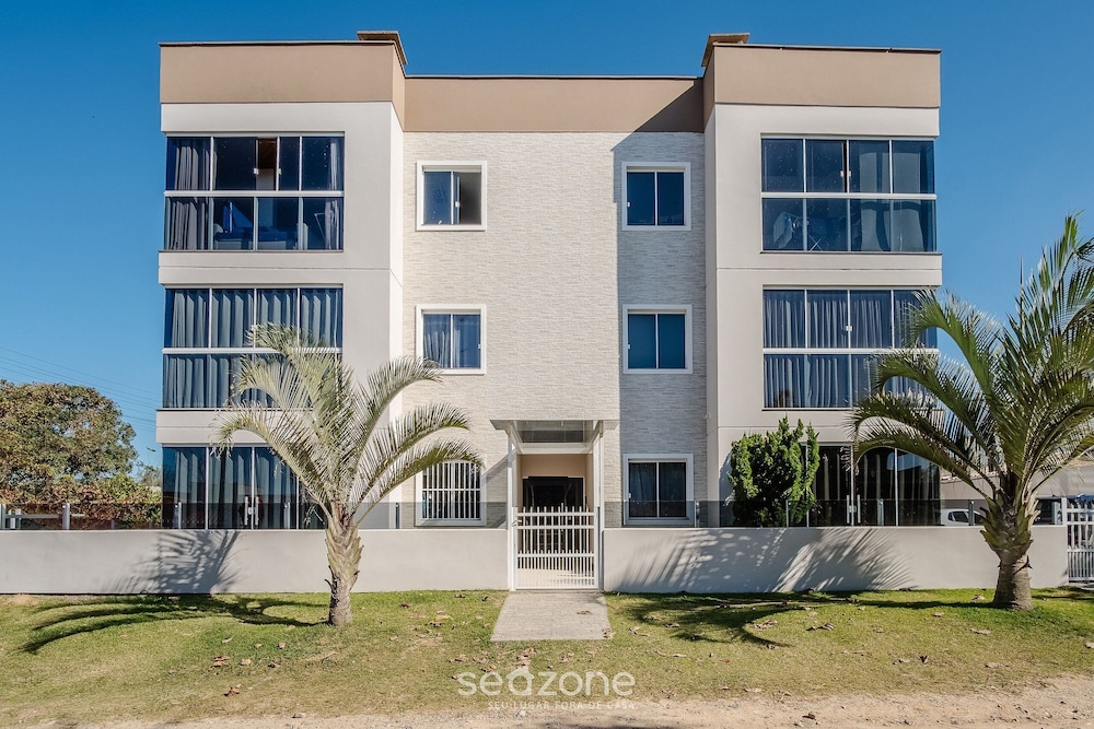 2 Bedroom Apartment 260m From the Beach Rib0201