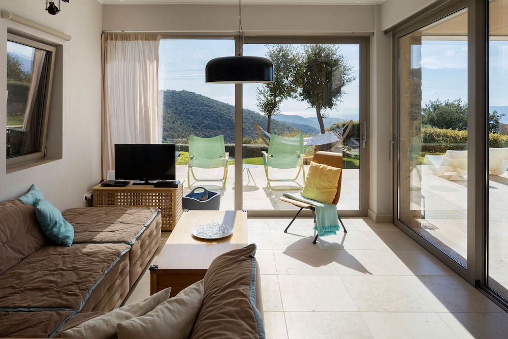 Atrium Villas