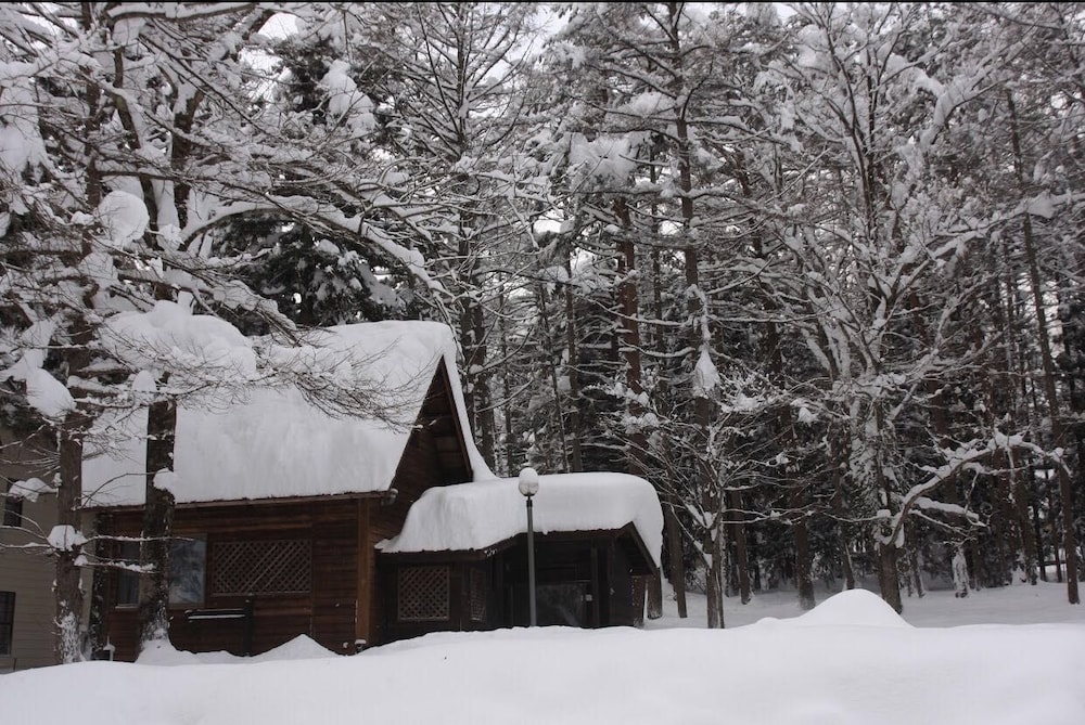 Lodge Q Hotel