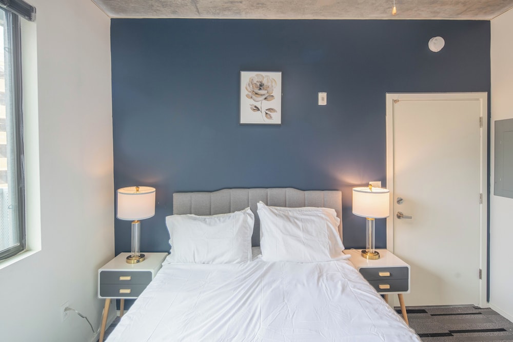 ROVE LIVING/KL - Roosevelt Point