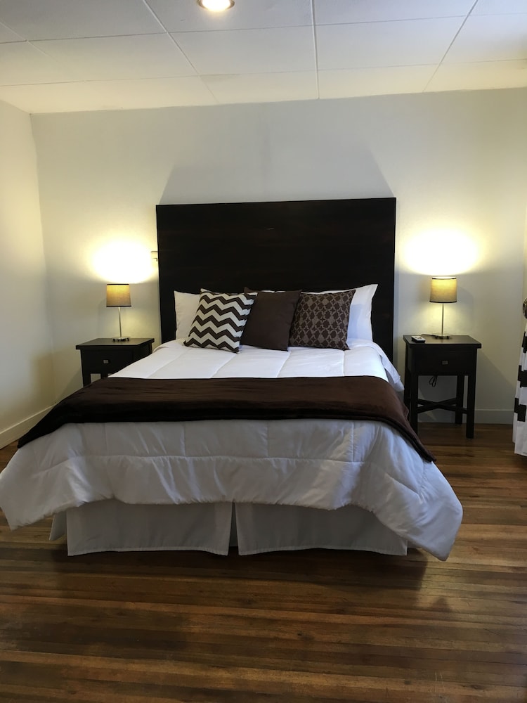 NASS Bed & Breakfast