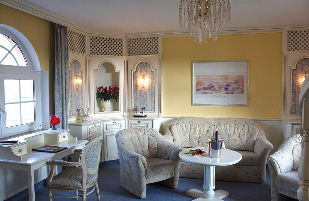 Hotel Spanischer Hof - Property Image 53